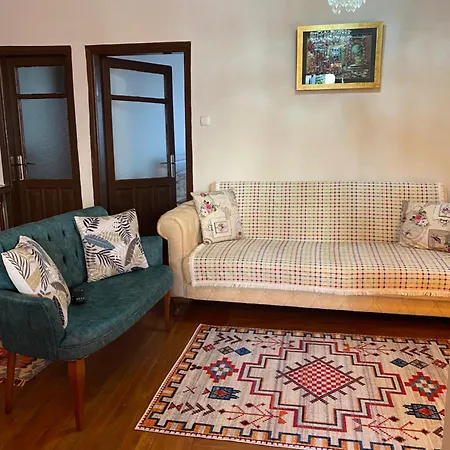公寓 Ayvalik'taki Eviniz
